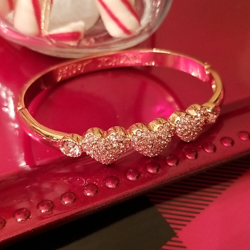 🕺💃HP🕺💃Betsy Johnson pink jewel bracelet - Picture 7 of 16